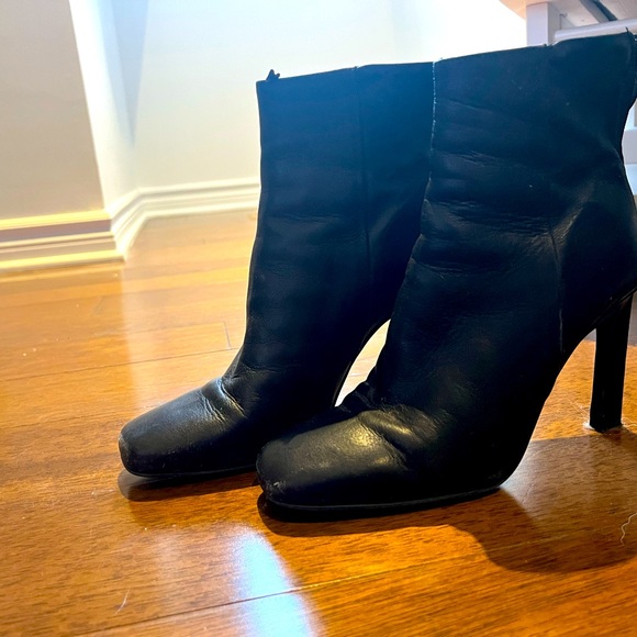 Intervalle Black booties - Picture 2 of 2